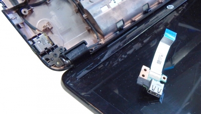   USB
