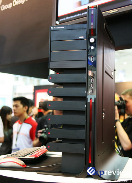 Thermaltake Level 10